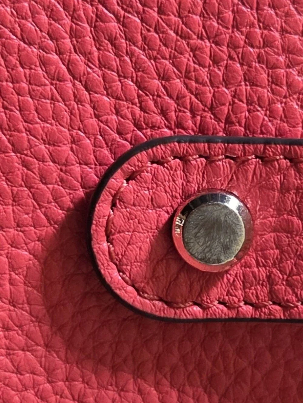 kate spade bright coral pink pebbled leather crossbody READ ↘️
